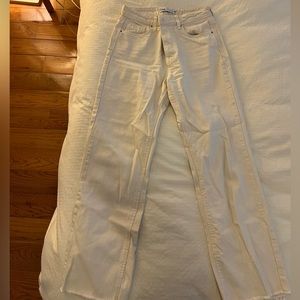 Zara off white cropped jean